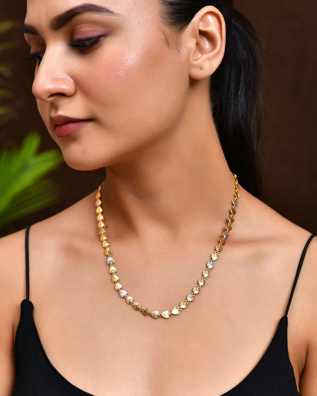 Jewels Nest Gold-Toned Love Motif Chain with Diamond-Like Detailing | Grocsy
