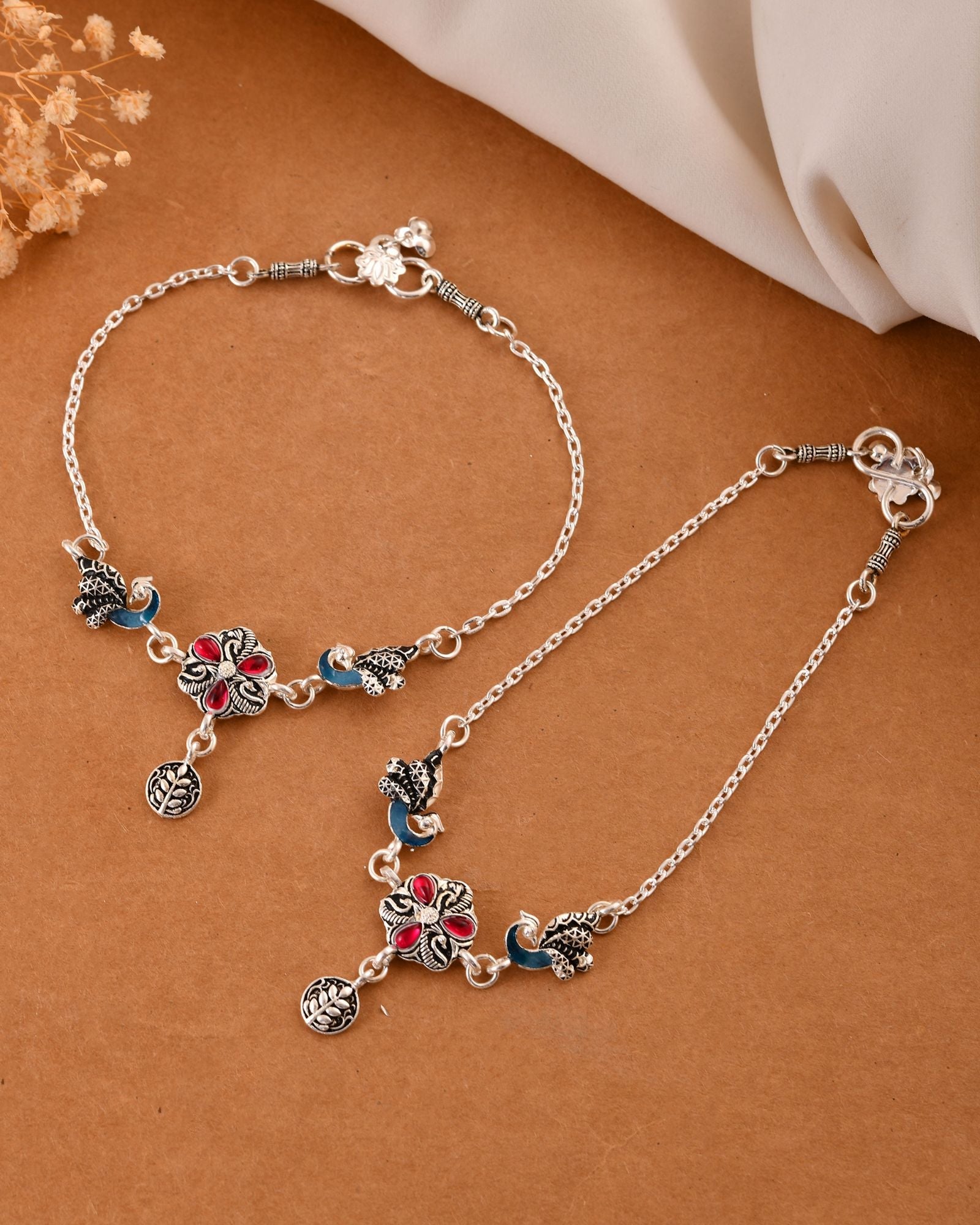 Jewels Nest Vintage Floral Charm Silver Anklet With Enamel Accents And Dangling Motifs | Grocsy