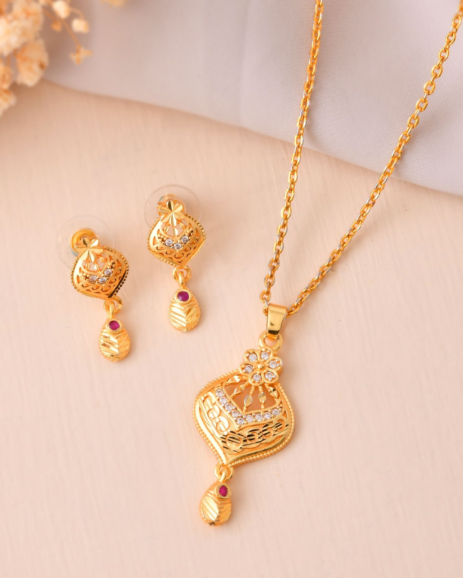 Jewels Nest Gold-Plated Floral Pendant Necklace Set With Matching Drop Earrings For Women | Grocsy