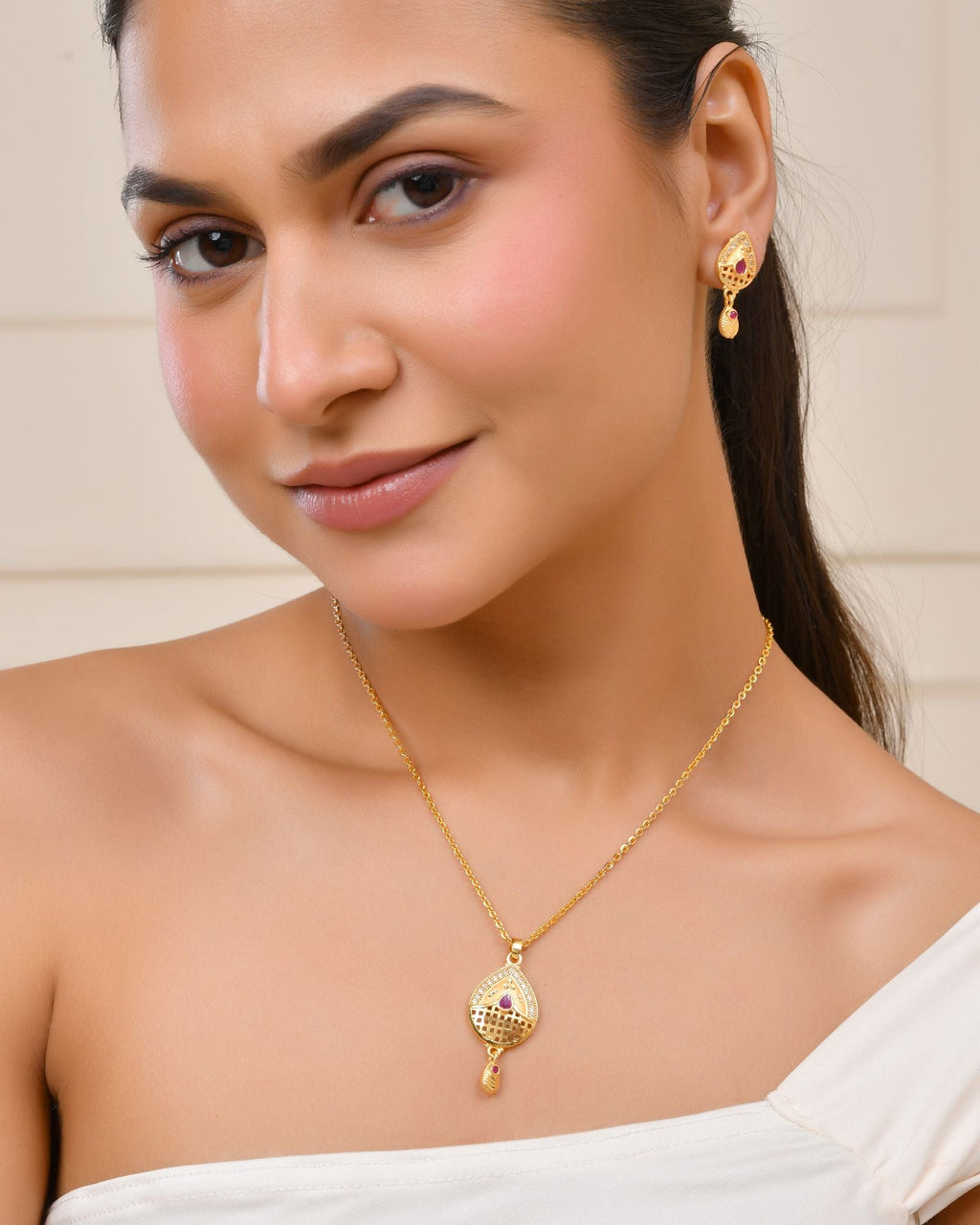 Jewels Nest Gold-Plated Teardrop Pendant Necklace Set With Matching Earrings For Women | Grocsy
