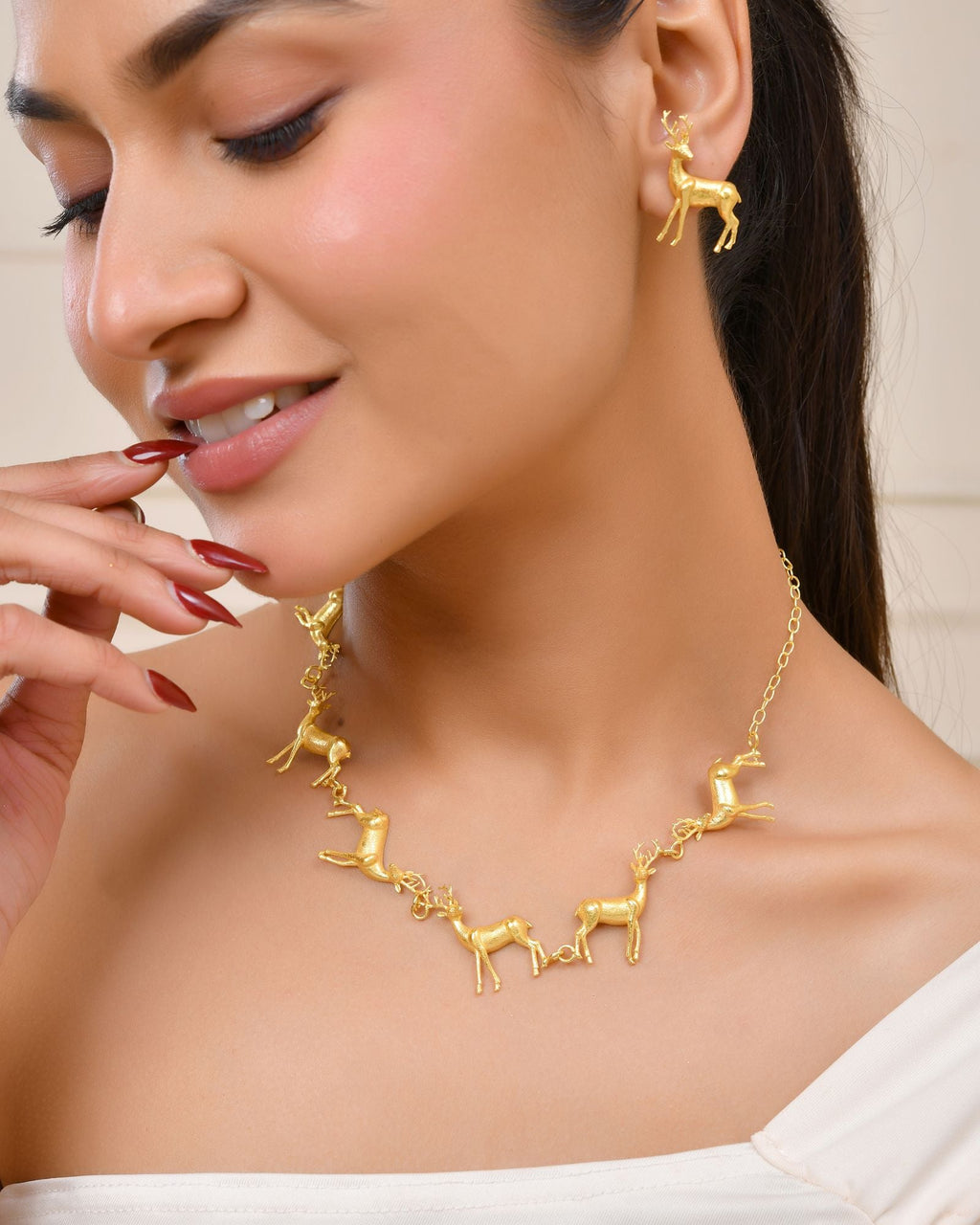 Jewels Nest Gold-Tone Deer Motif Necklace & Stud Earrings Jewellery Set For Women | Grocsy