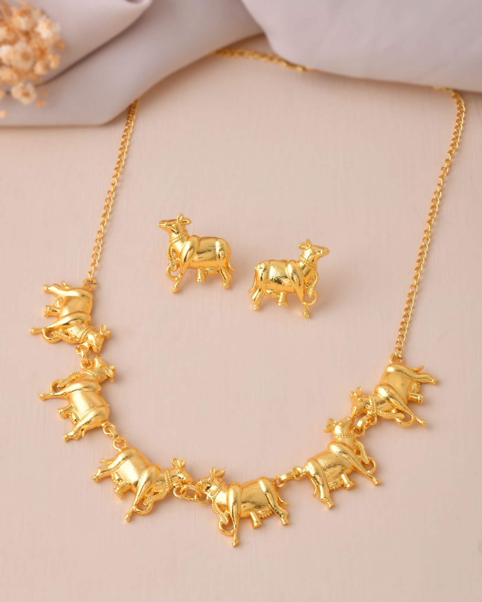 Jewels Nest Gold-Tone Elephant Motif Necklace & Stud Earrings Set For Women | Animal Theme Statement Jewellery | Grocsy