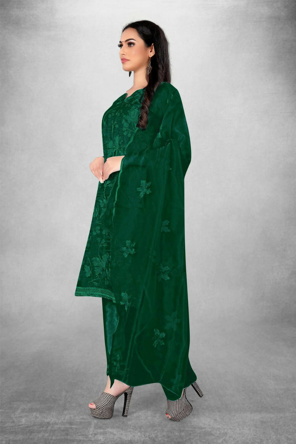 Dark Green Heavy Organza Silk Embroidered Unstitched Dress Material - Amara | Grocsy