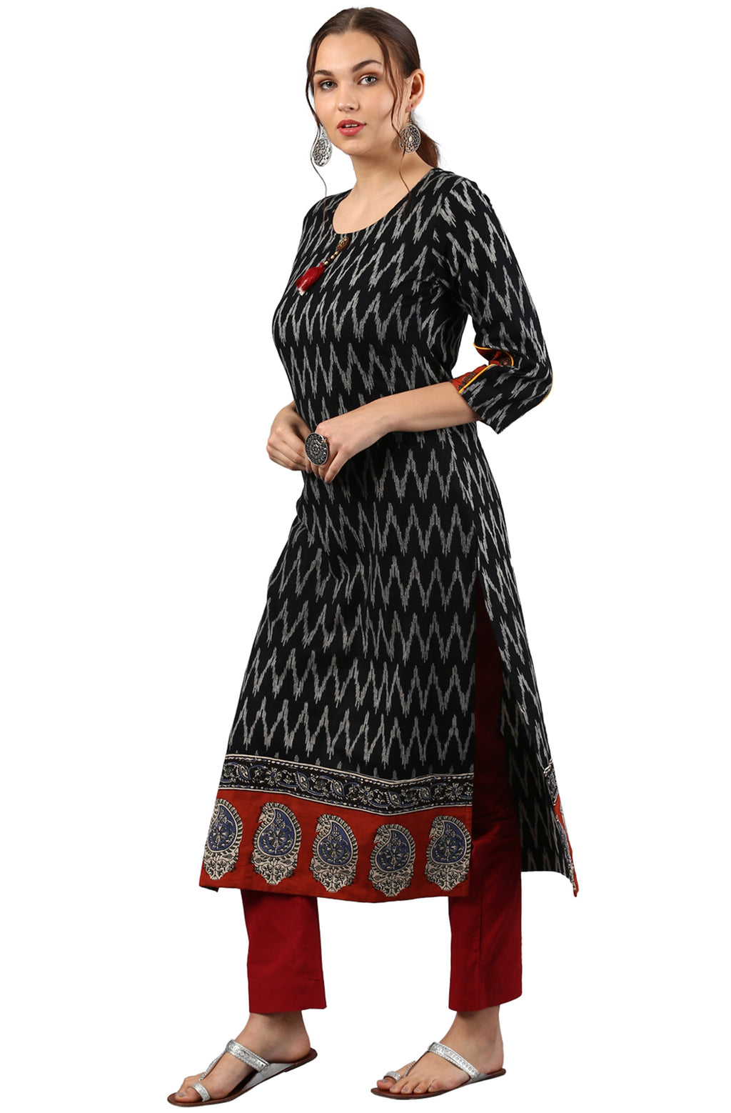 Janasya Black Cotton Ikat Straight kurta | Grocsy