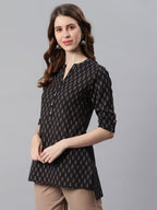 Janasya Women's Black Cotton Slub Geometric Print Straight Tunic | Grocsy