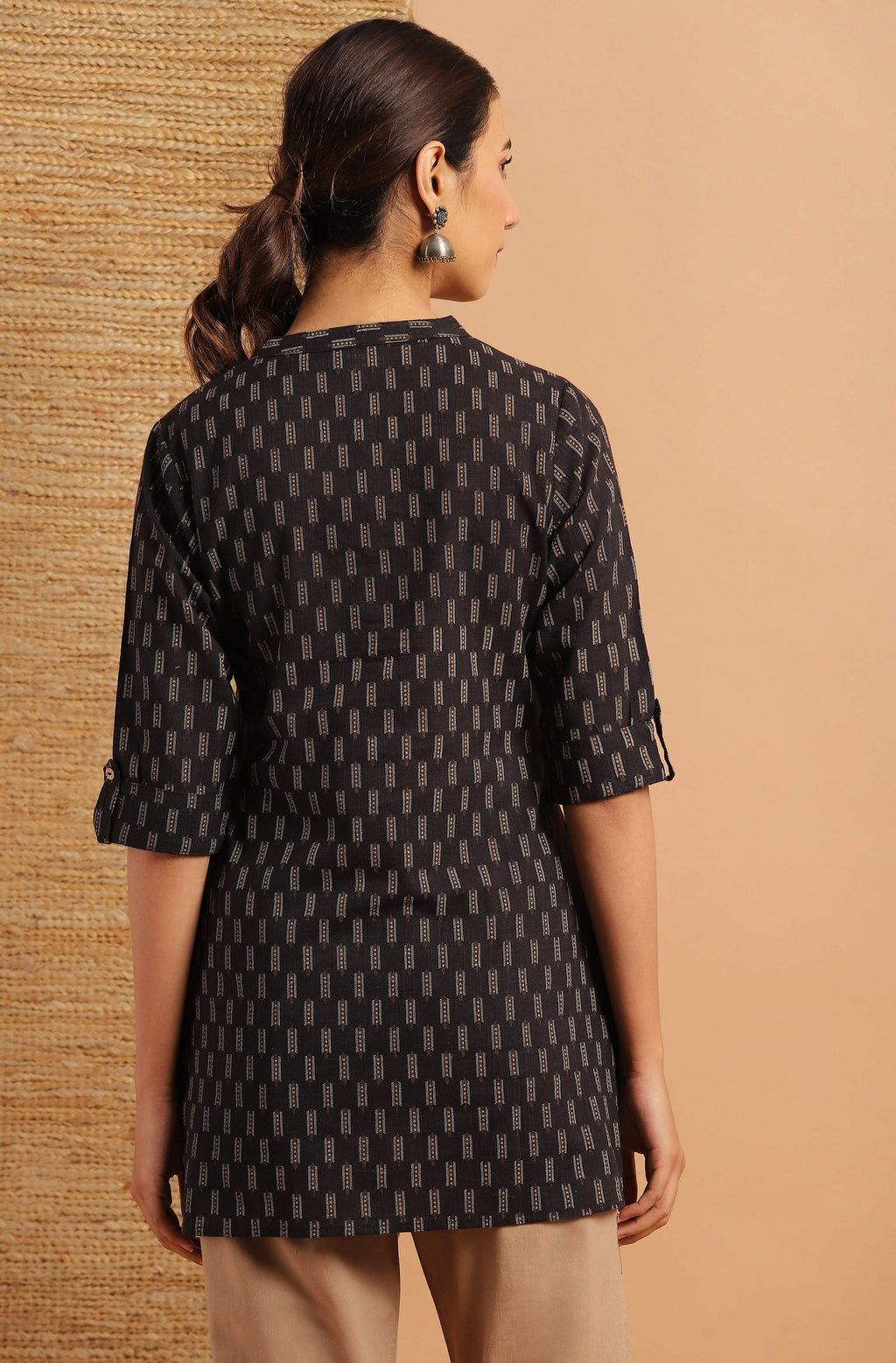 Janasya Women's Black Cotton Slub Geometric Print Straight Tunic | Grocsy