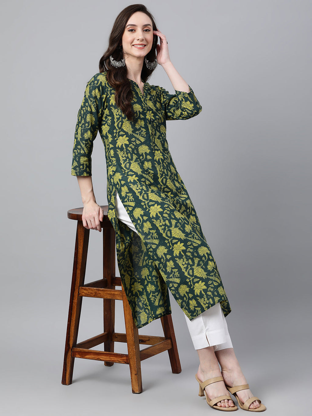 Indian Clothing Janasya Women's Dark Green Cotton Floral Printed Casual Straight Kurta | Grocsy
