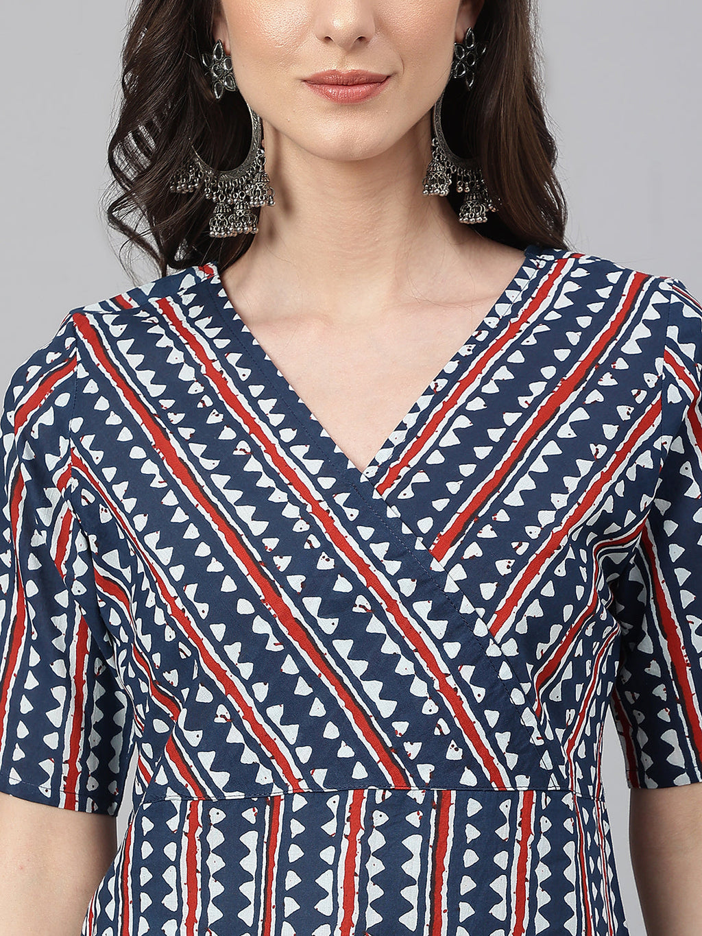 Janasya Women's Navy Blue Cotton Geometric Printed Casual Straight Kurta | Grocsy