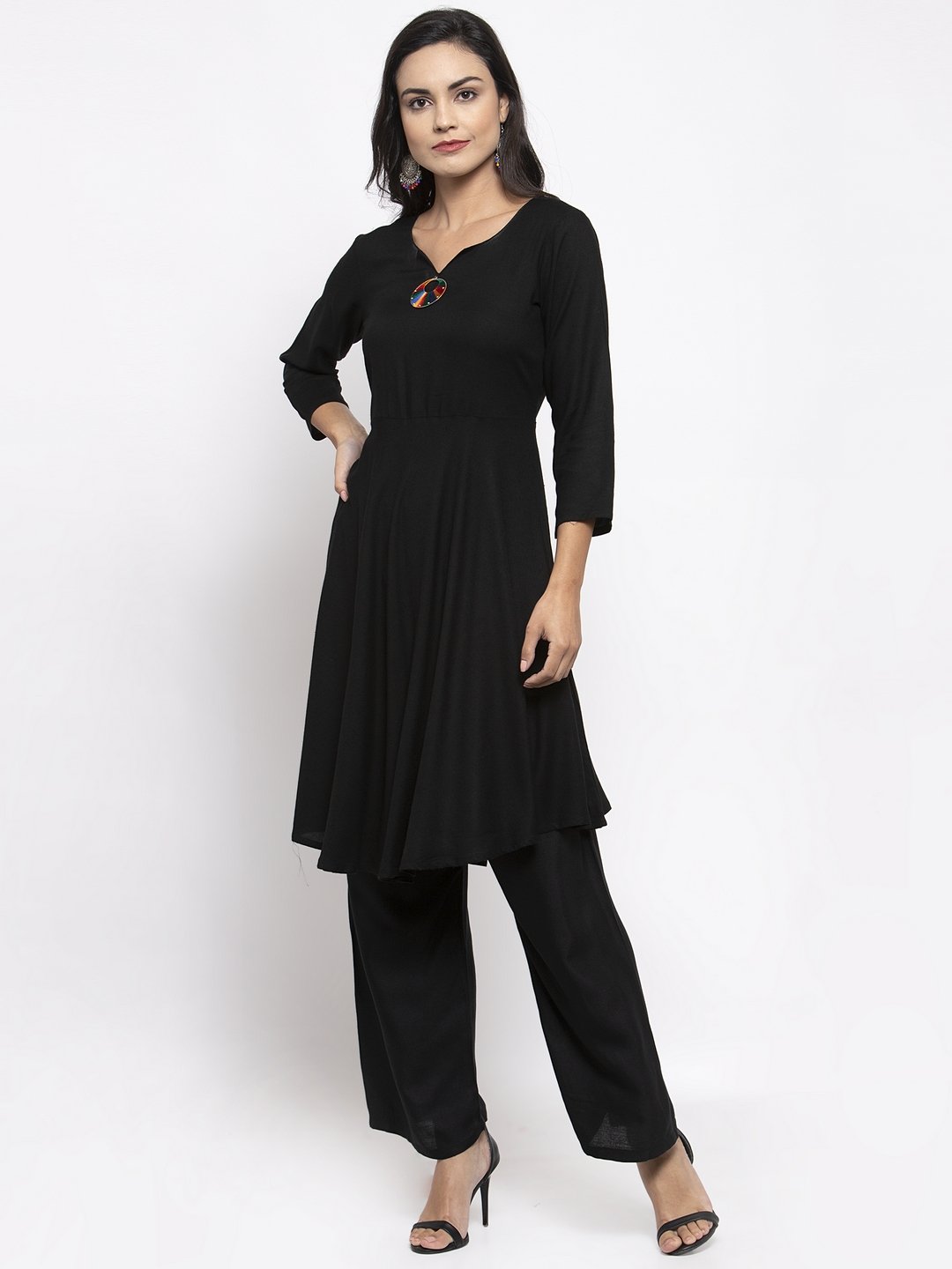 Jompers Women Black & Red Solid Kurta with Palazzos & Dupatta | Grocsy