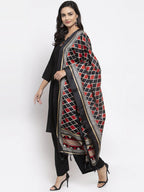 Jompers Women Black & Red Solid Kurta with Palazzos & Dupatta | Grocsy
