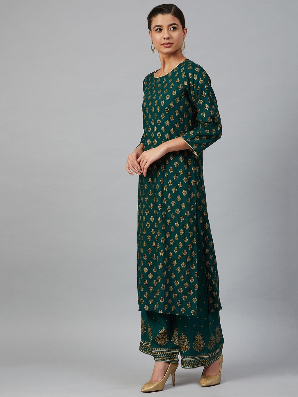 Jompers Women Green & Golden Printed Kurta with Palazzos & Dupatta | Grocsy