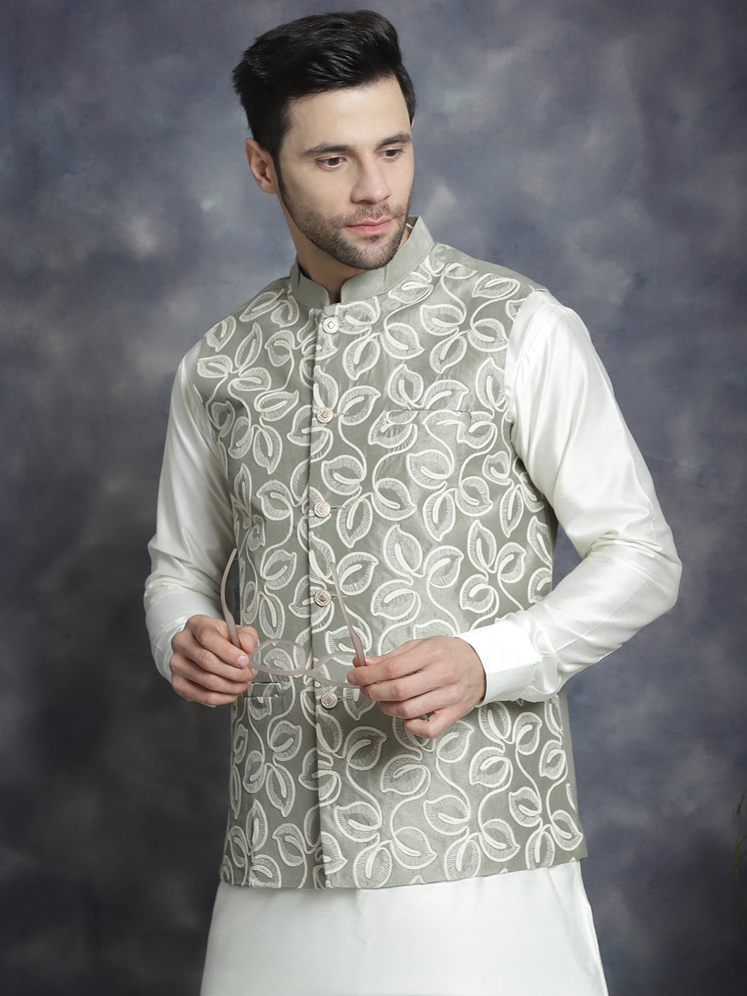 Jompers Men's Embroidred Nehru Jacket With Solid Kurta Pyjama - Pista | Grocsy
