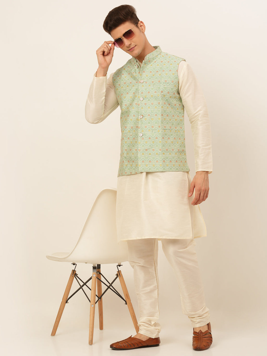 Jompers Men's Solid Kurta Pyjama With Nehru Jacket - Green | Grocsy