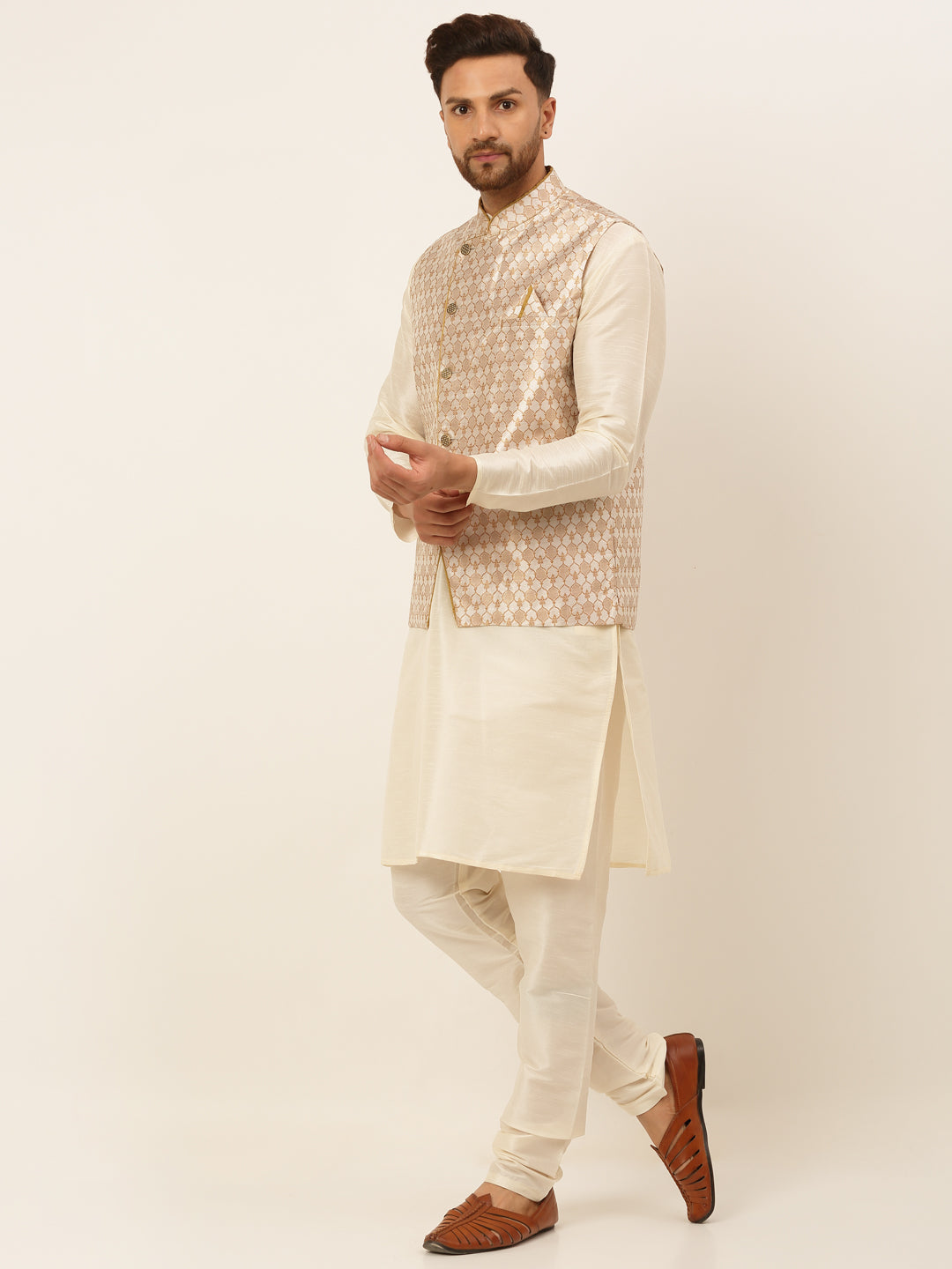 Jompers Men's Solid Kurta Pyjama With Nehru Jacket - Silver | Grocsy