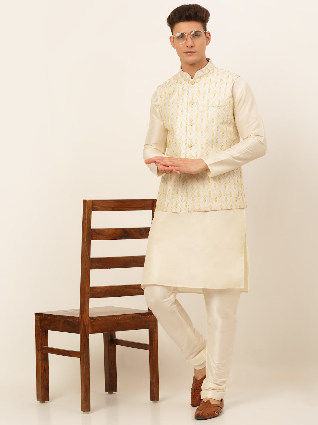 Jompers Men's Solid Kurta Pyjama With Nehru Jacket - Silver | Grocsy