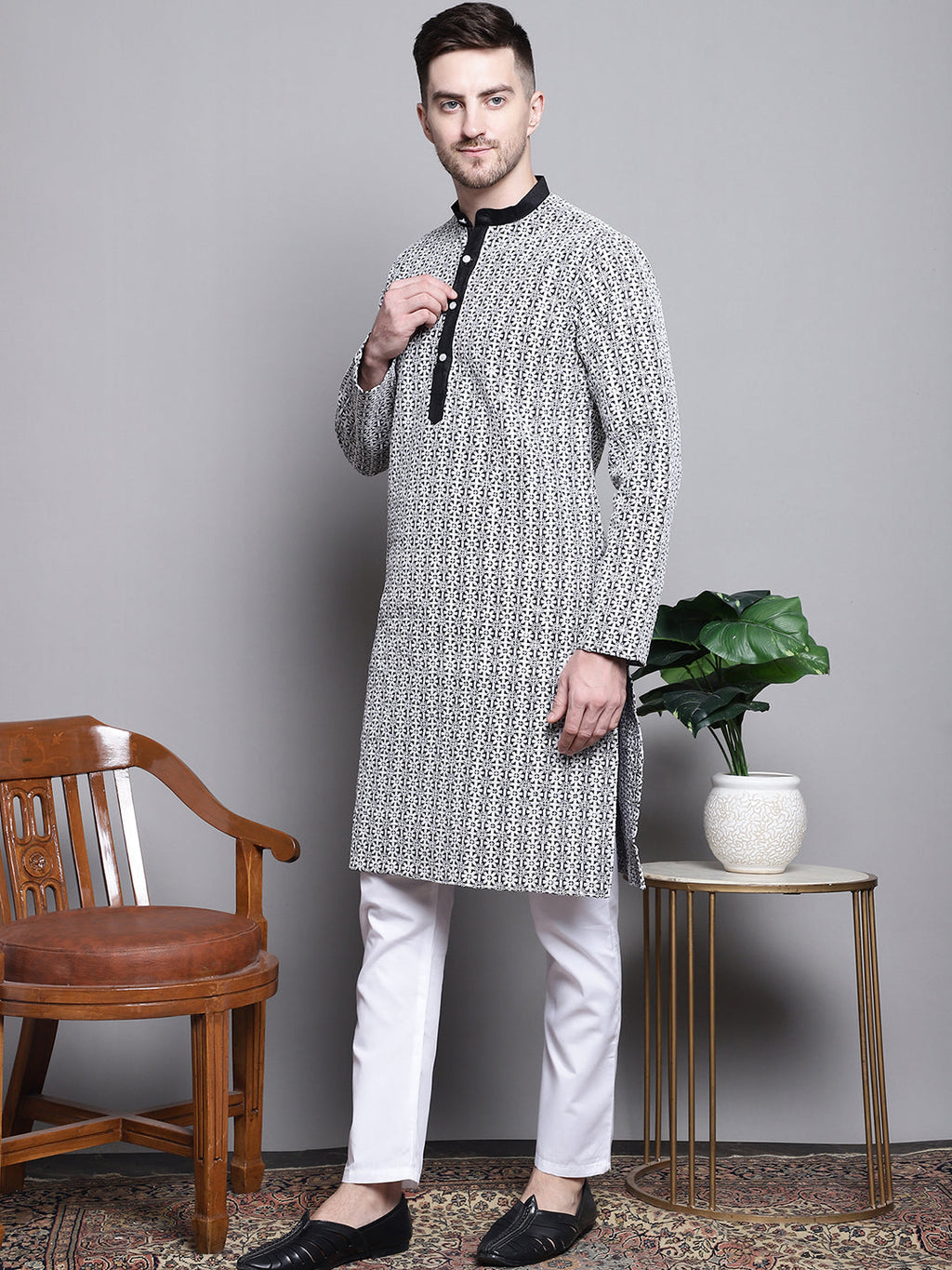 Jompers Men's Sequin Embroidered Silk Blend Kurta with Pyjamas - Black | Grocsy