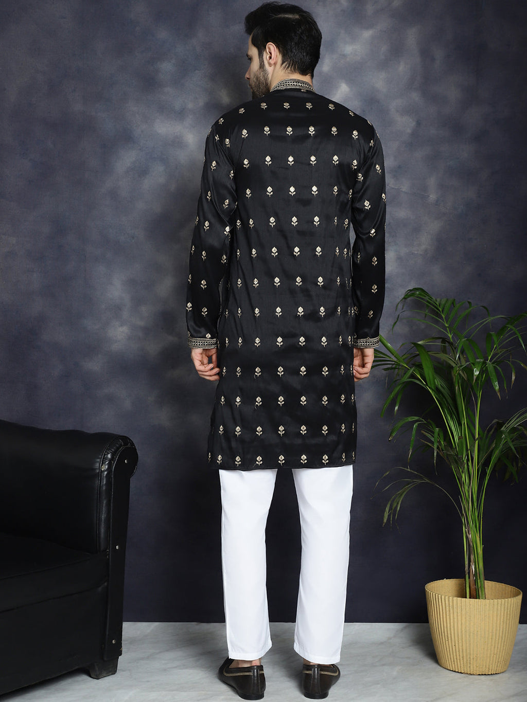 Jompers Men's Black Chikankari Embroidered Kurta With Pyjama | Grocsy