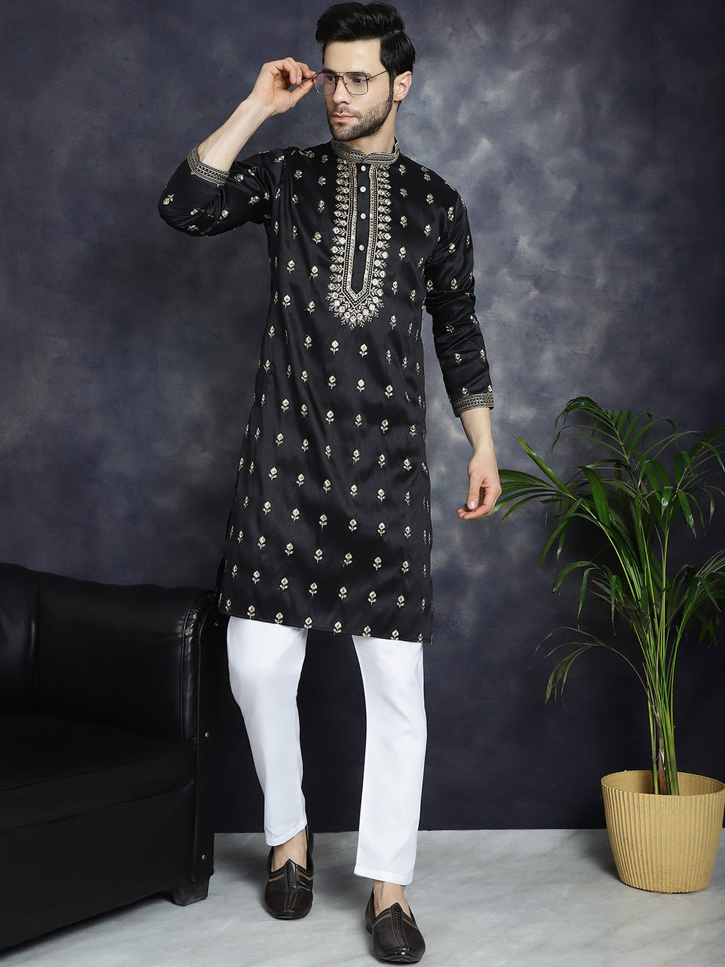 Jompers Men's Black Chikankari Embroidered Kurta With Pyjama | Grocsy