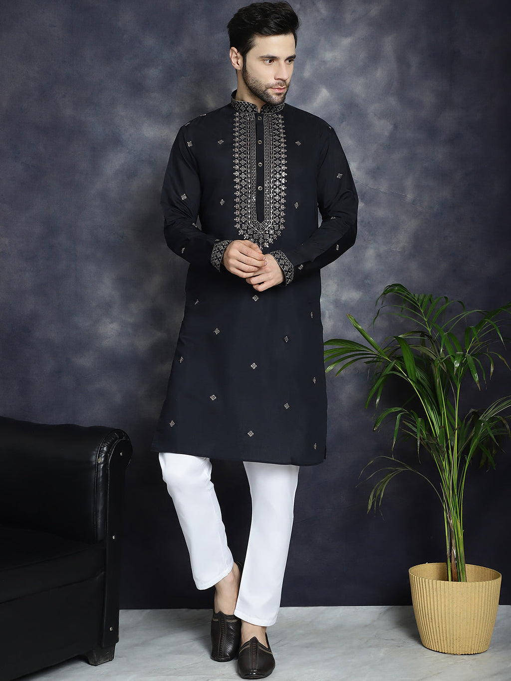 Jompers Men's Sequins Embroidered Kurta With Pyjama - Black | Grocsy