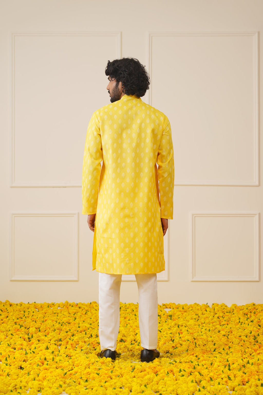 Jompers Men's Cotton Floral printed kurta Pyjama Set - Lemon | Grocsy