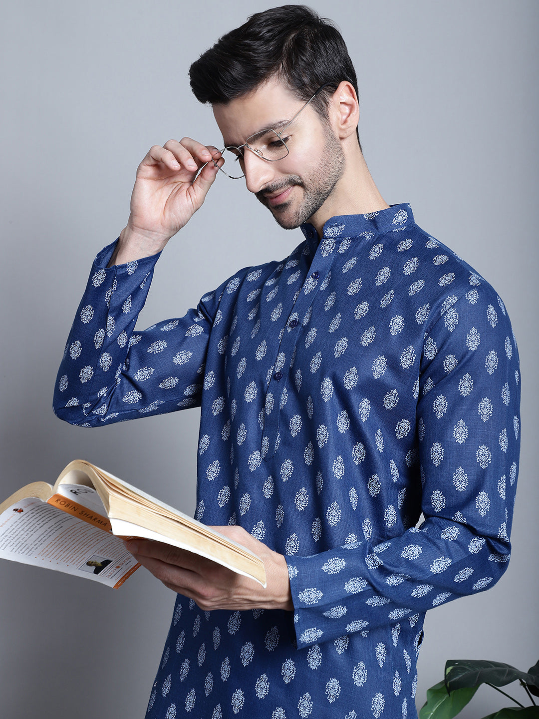 Jompers Men's Cotton Floral printed kurta Pyjama - Navy Blue | Grocsy