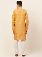 Jompers Men's Silver and Golden Woven Design Kurta Pajama | Grocsy