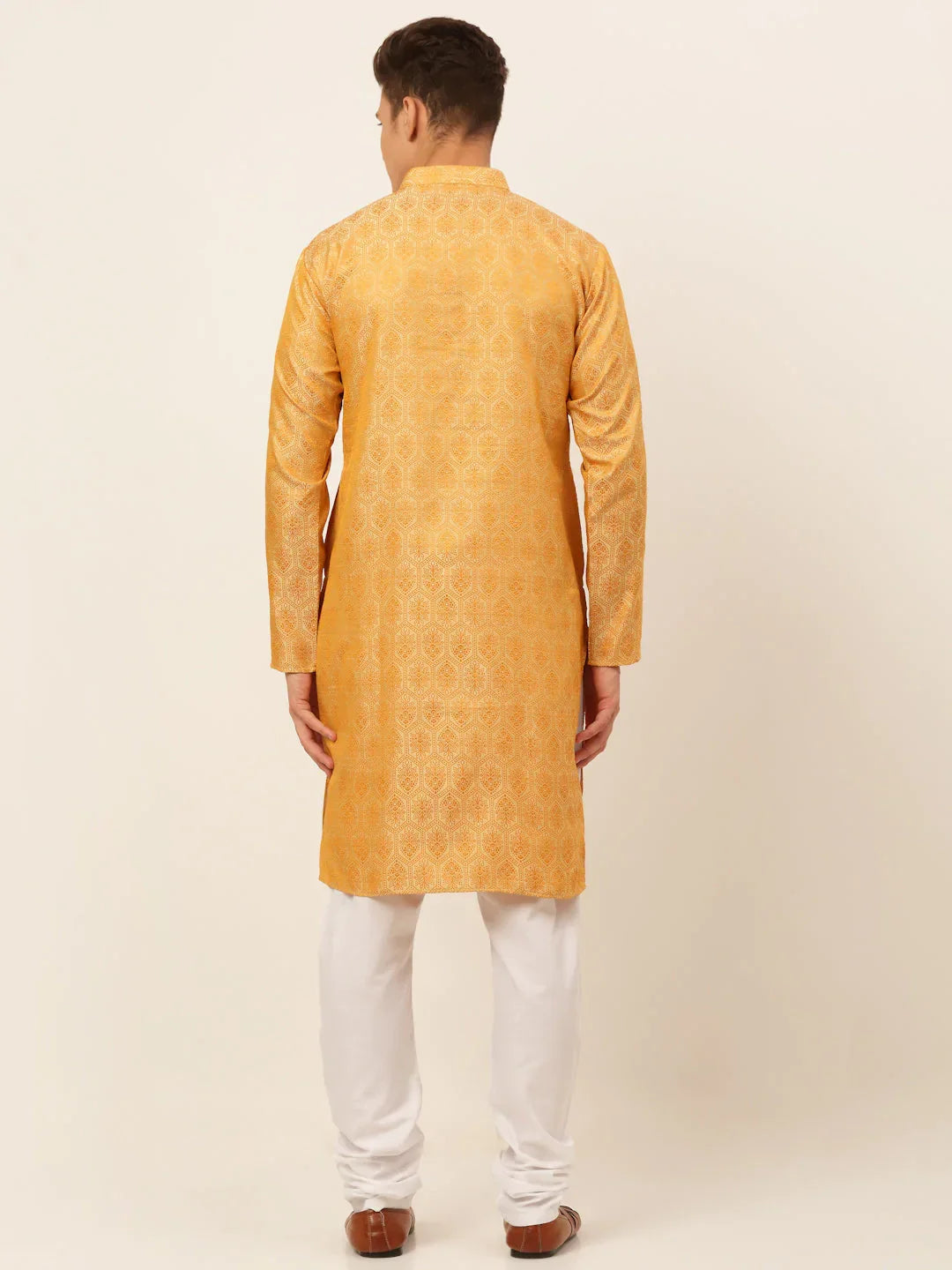 Jompers Men's Silver and Golden Woven Design Kurta Pajama | Grocsy