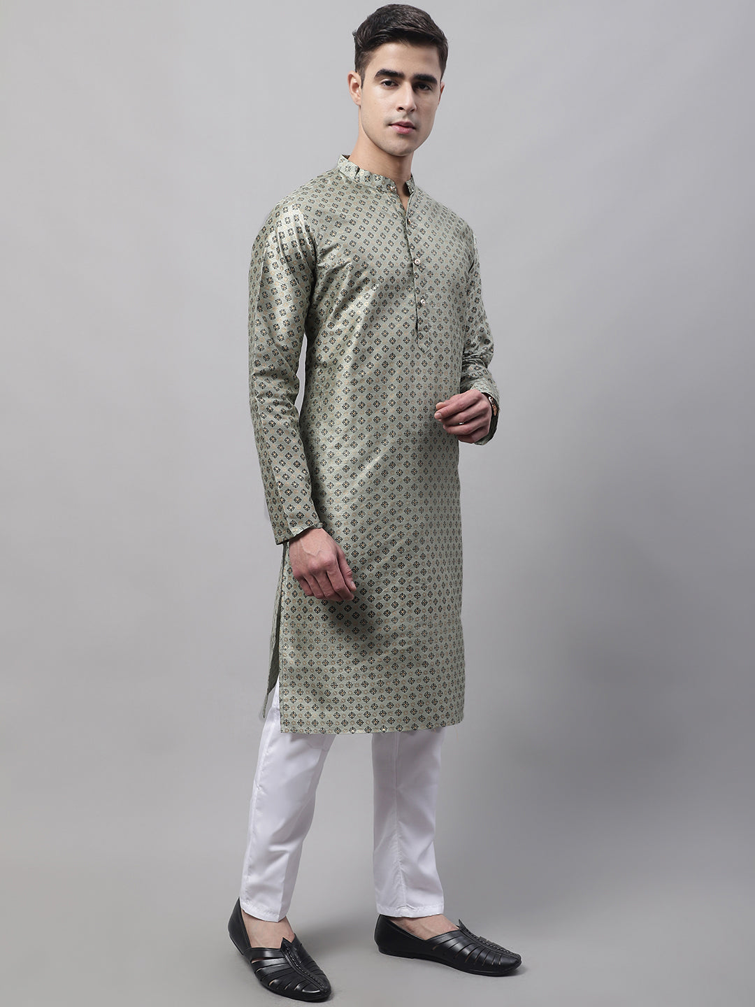 Jompers Men's Green Printed Silk Blend Kurta Payjama | Grocsy