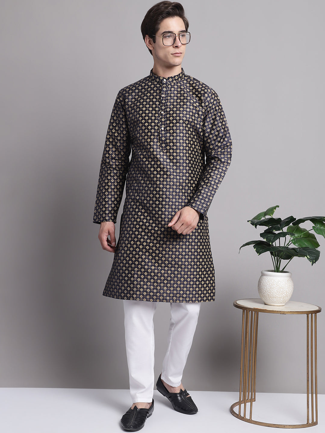 Jompers Men's Black Printed Silk Blend Kurta Payjama | Grocsy