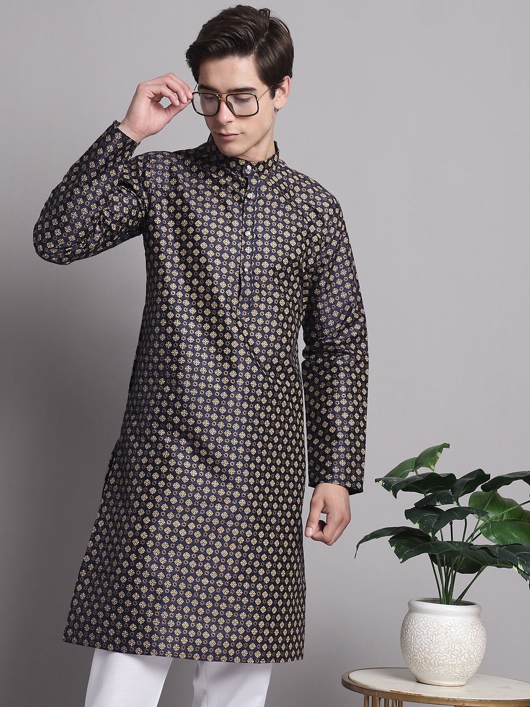 Jompers Men's Black Printed Silk Blend Kurta Payjama | Grocsy