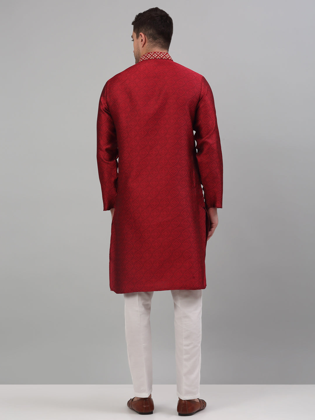 Jompers Men's Maroon Collar Embroidered Kurta Pyjama | Grocsy