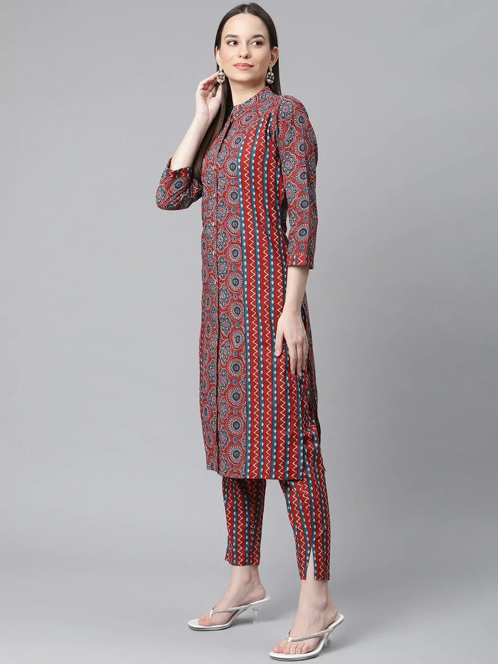 Jompers Women's Maroon & Blue Printed Regular Pure Cotton Kurta with Trousers & With Dupatta | Grocsy