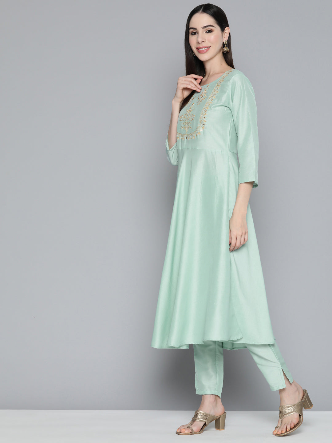 Jompers Women's Green Floral Embroidered Mirror Work Kurta with Trousers & With Dupatta | Grocsy