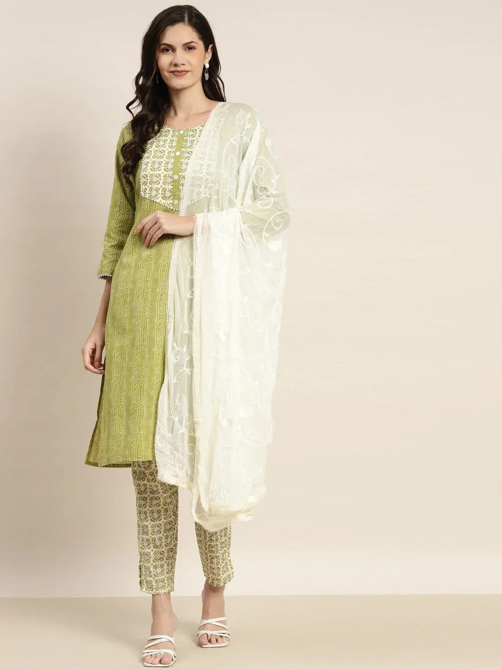 Jompers Women's Printed Gotta Patti Kurta with Trousers & Dupatta - Green | Grocsy