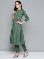 Jompers Women's Floral Embroidered Kurta with Trousers & With Dupatta - Green | Grocsy