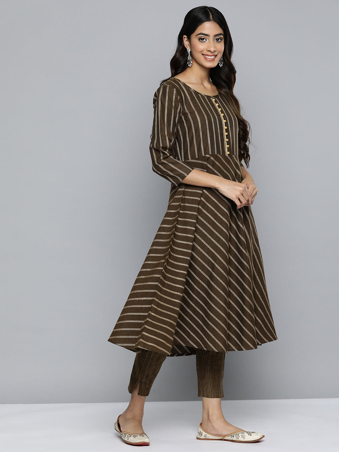 Jompers Women's Brown Embroidered Regular Kurta with Trousers & With Dupatta | Grocsy