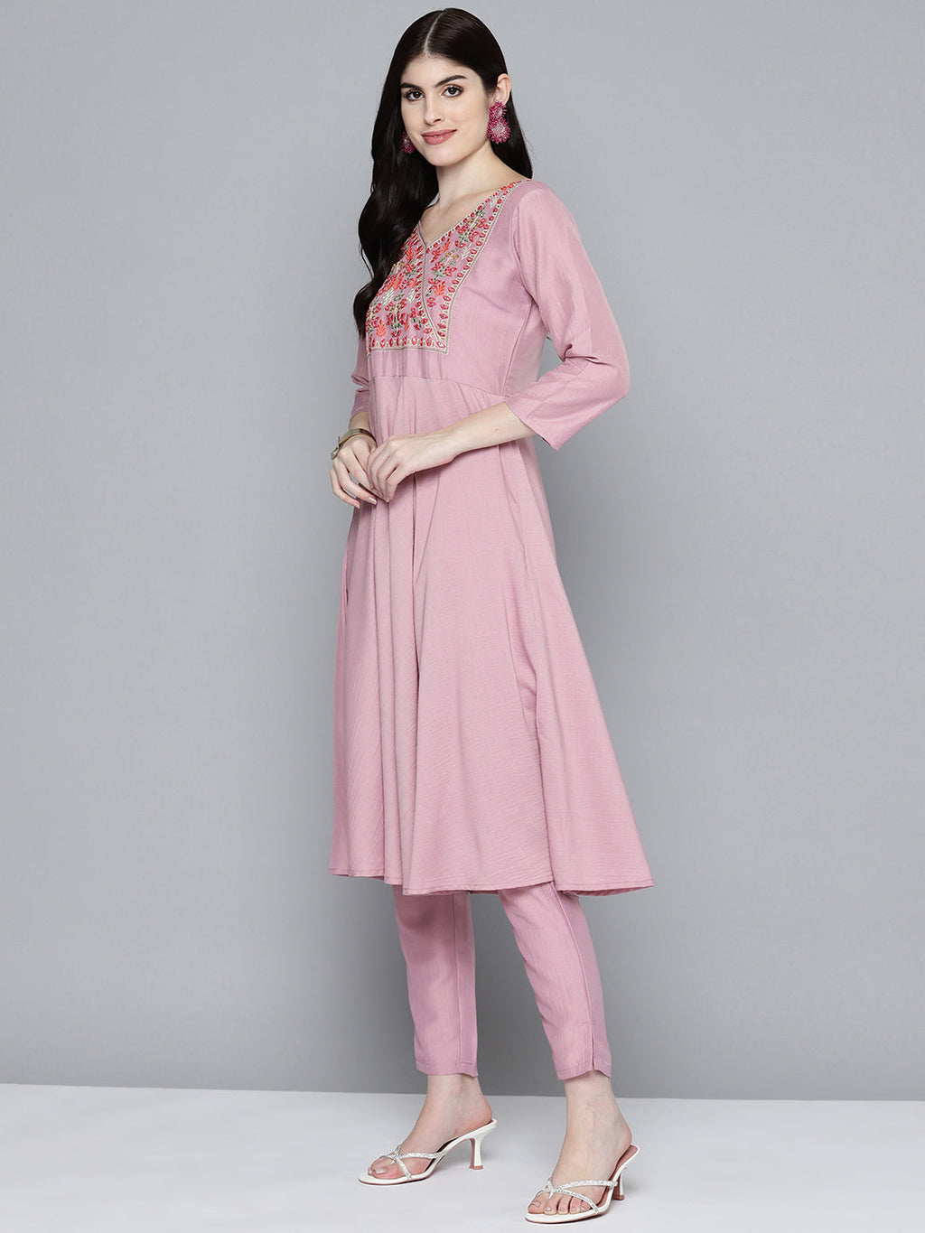 Jompers Women's Embroidered Thread Work Kurta & Trousers With Dupatta - Purple | Grocsy
