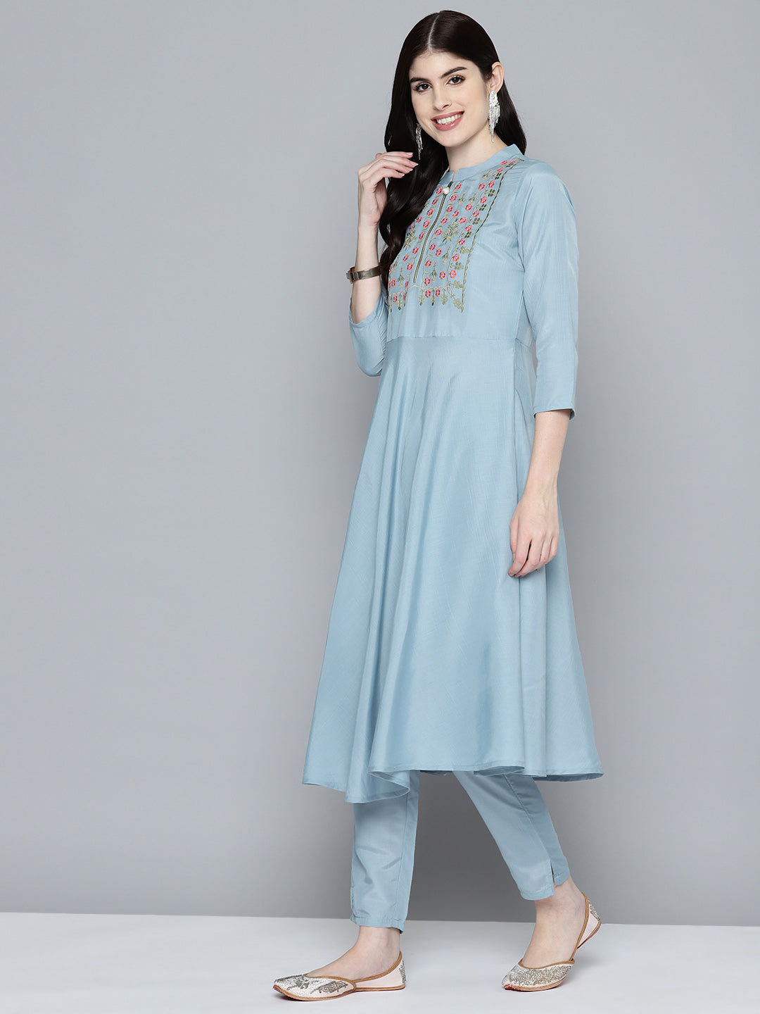 Jompers Women's Embroidered Thread Work Kurta & Trousers With Dupatta - Grey | Grocsy