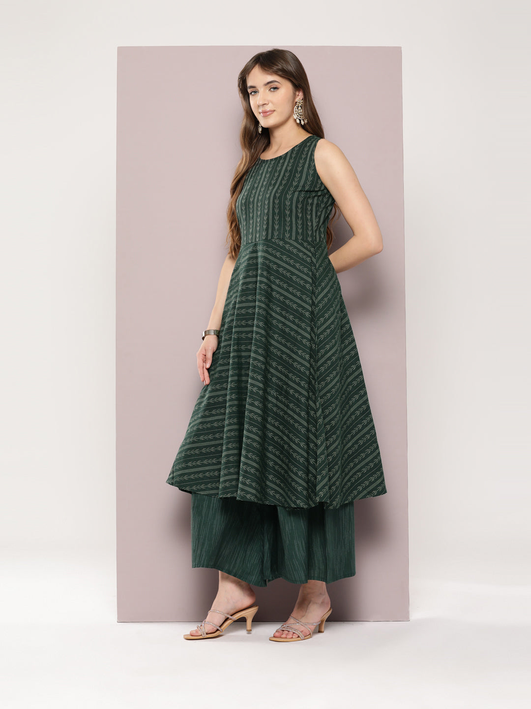 Jompers Women's Jacquard flared kurta palazzo dupatta set - Olive | Grocsy