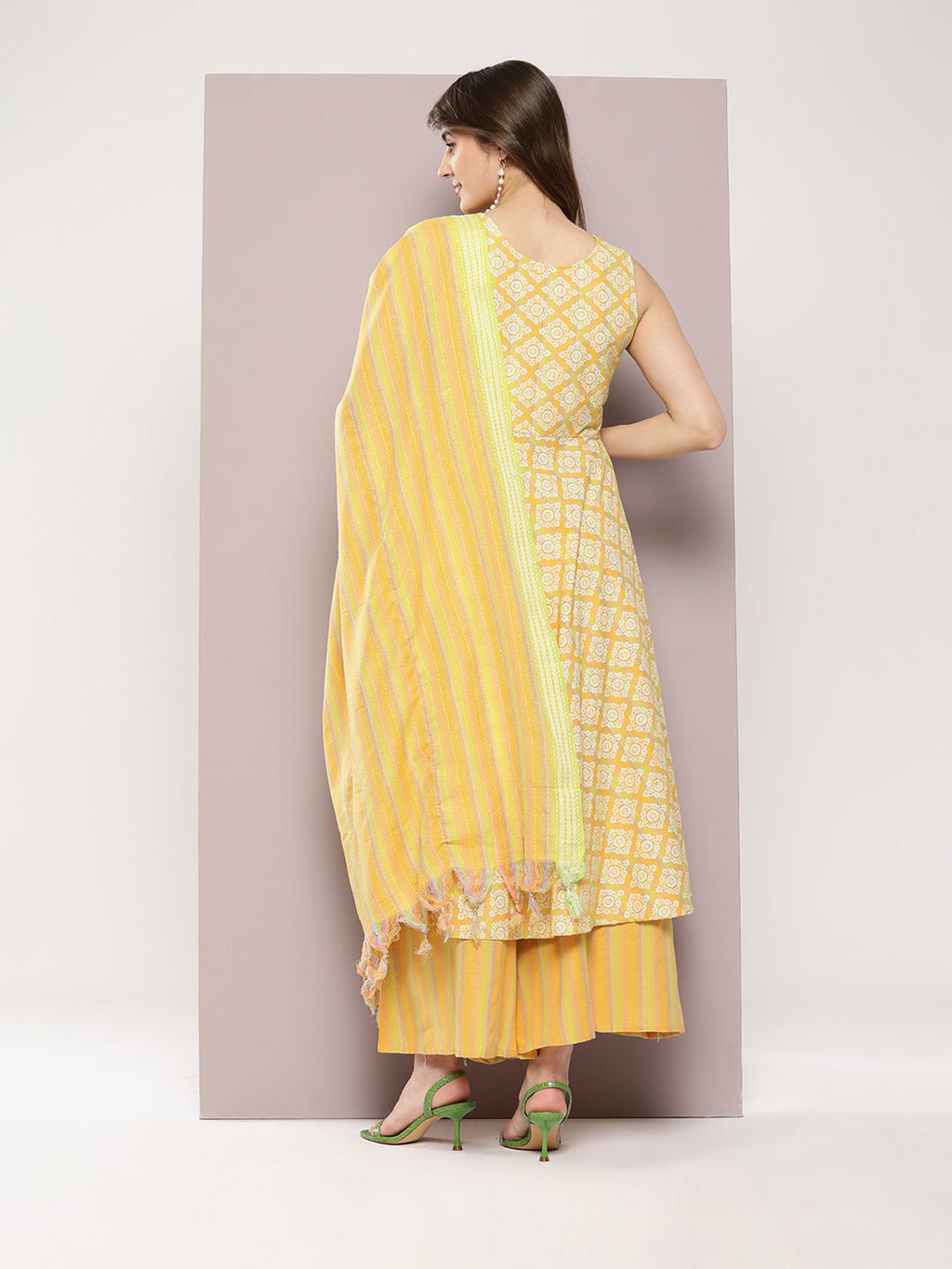 Jompers Women's Printed flared kurta palazzo dupatta set - Yellow | Grocsy