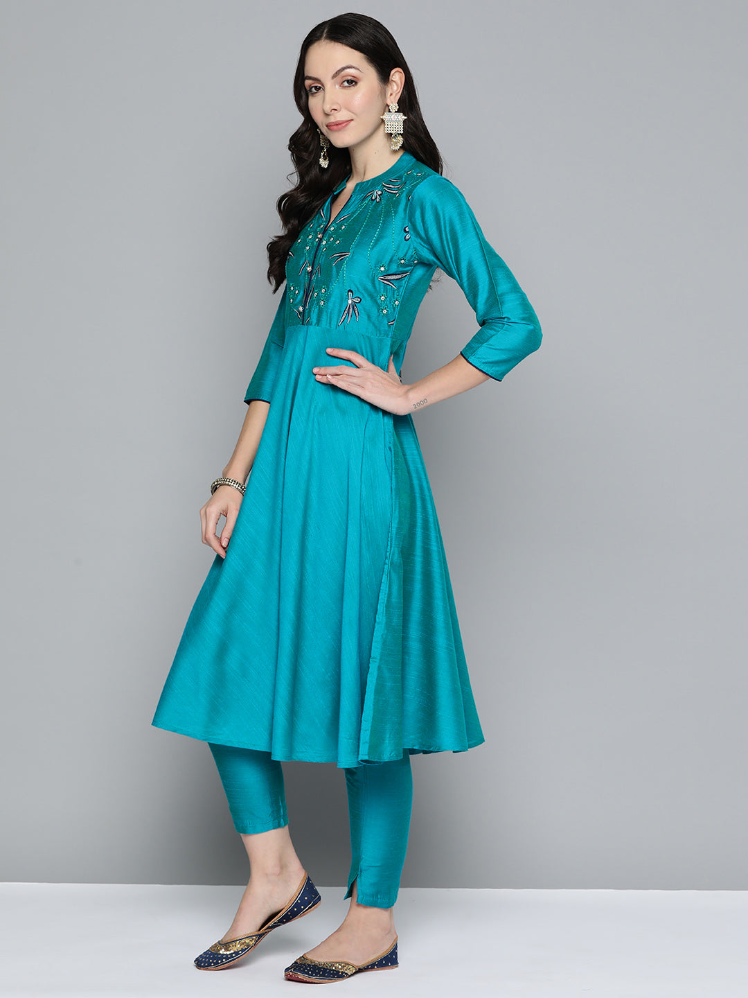 Jompers Women's Floral Embroidered Kurta with Trousers & With Dupatta - Blue | Grocsy