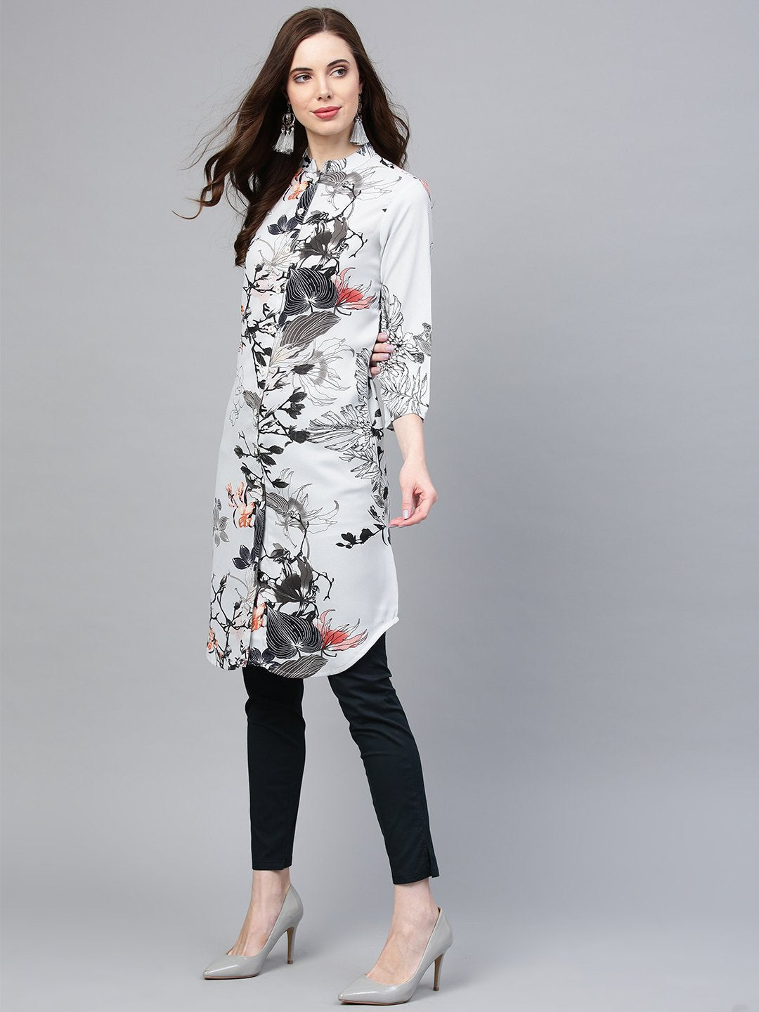 Jompers Women Blue & Black Printed Summer-cool A-line Kurta | Grocsy