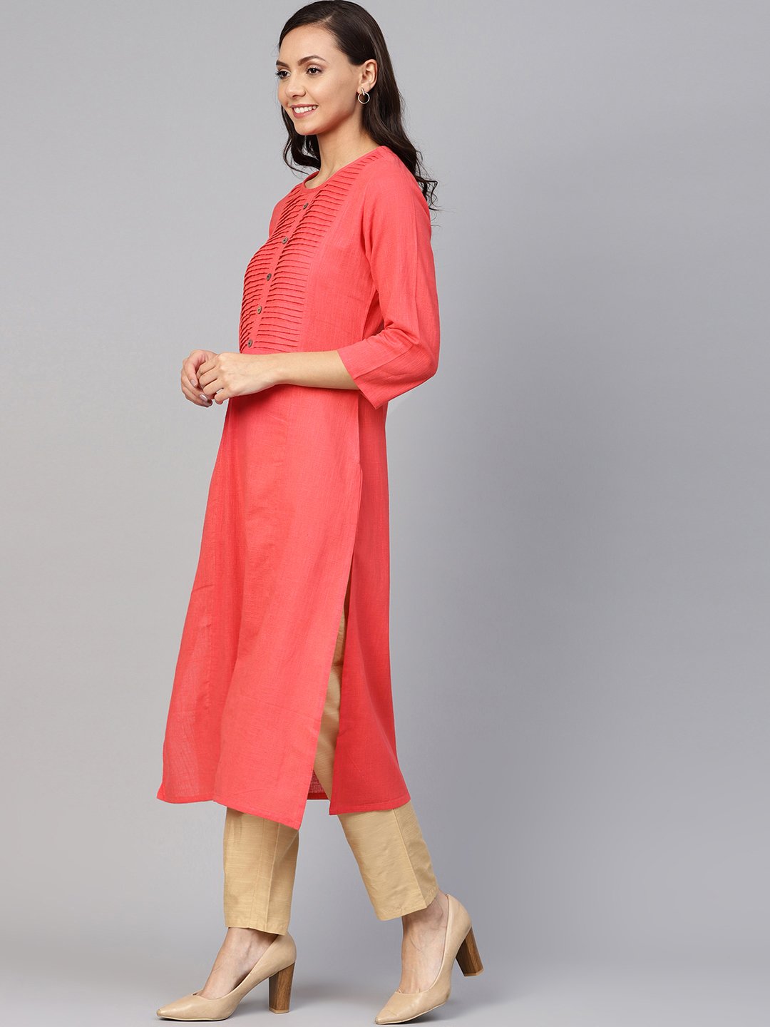 Jompers Women Peach Cotton Straight Kurta with Pintucks | Grocsy