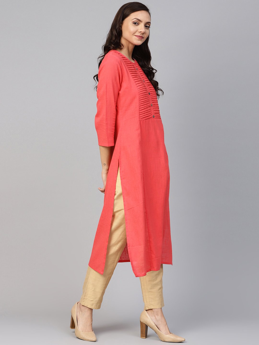 Jompers Women Peach Cotton Straight Kurta with Pintucks | Grocsy