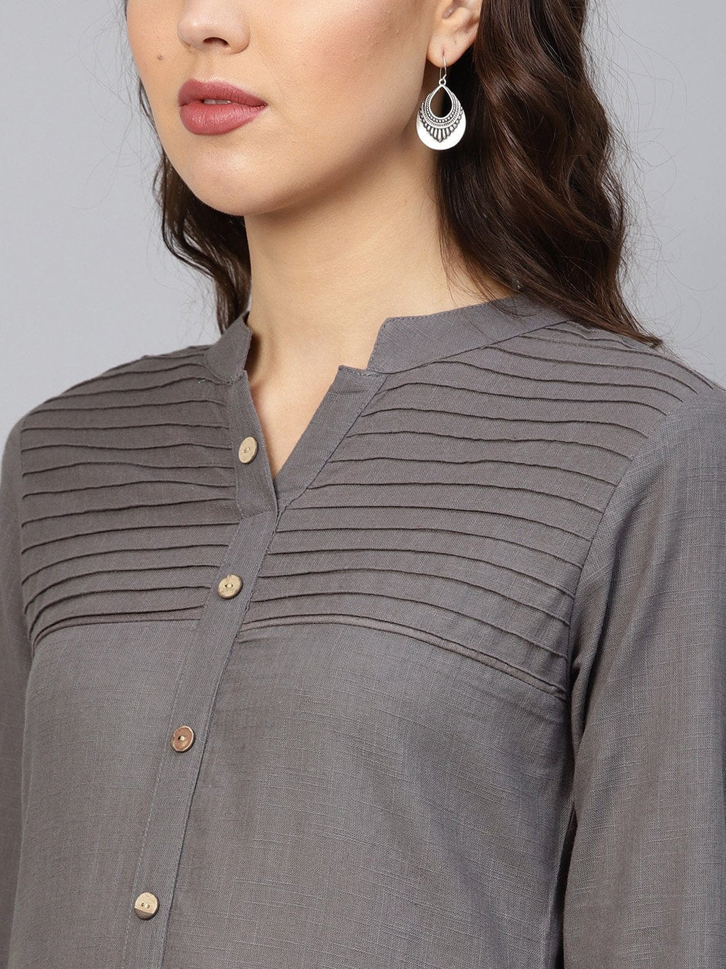 Jompers Women Grey Cotton Straight Kurta with Pintucks | Grocsy