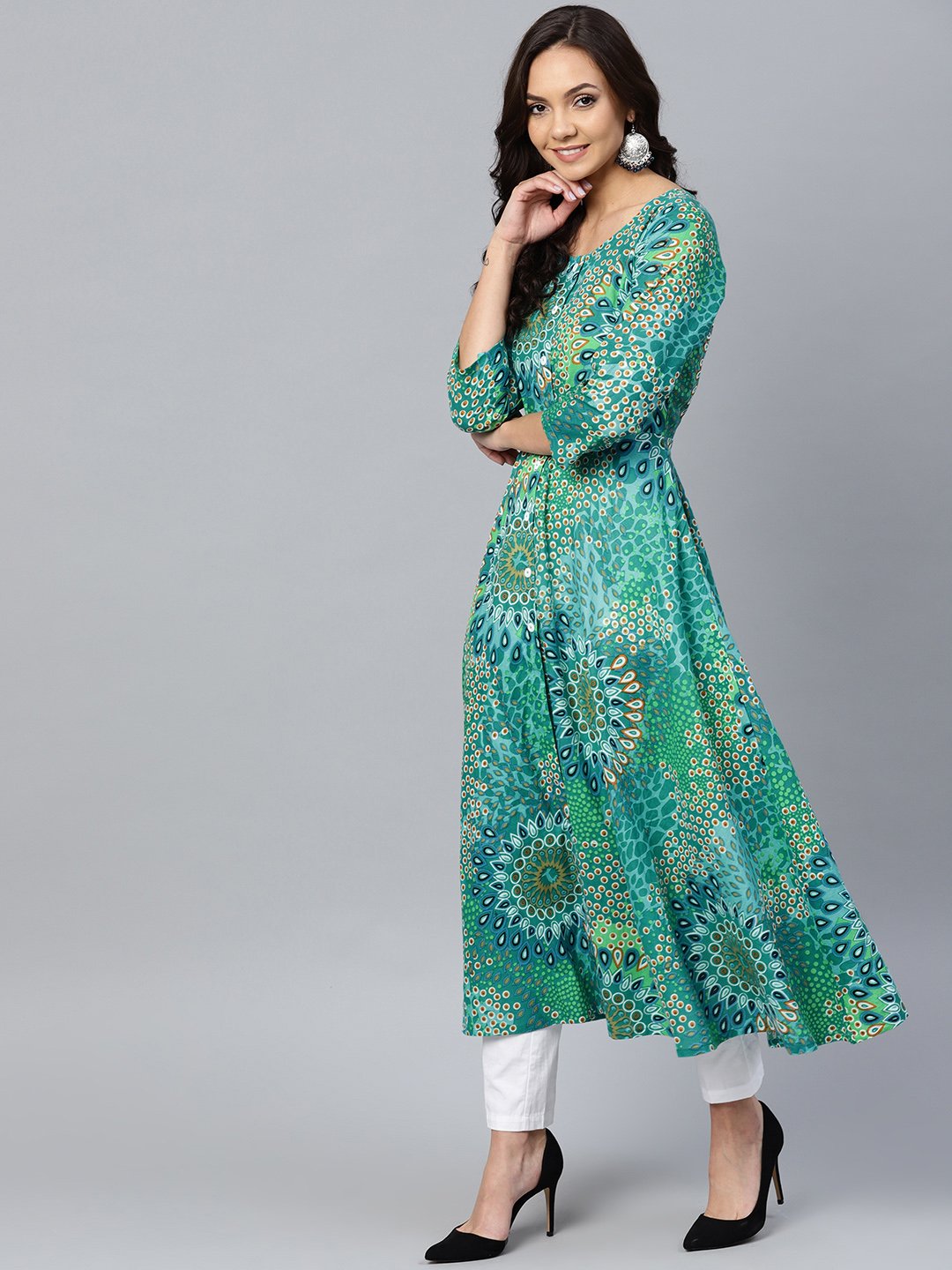 Jompers Women Green & White Printed Flared Kurta | Grocsy