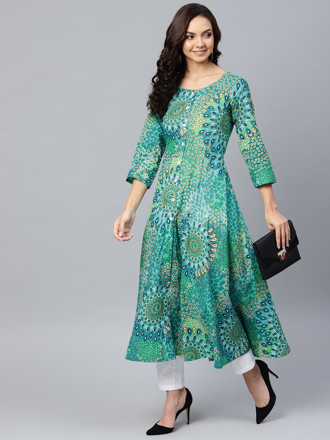 Jompers Women Green & White Printed Flared Kurta | Grocsy