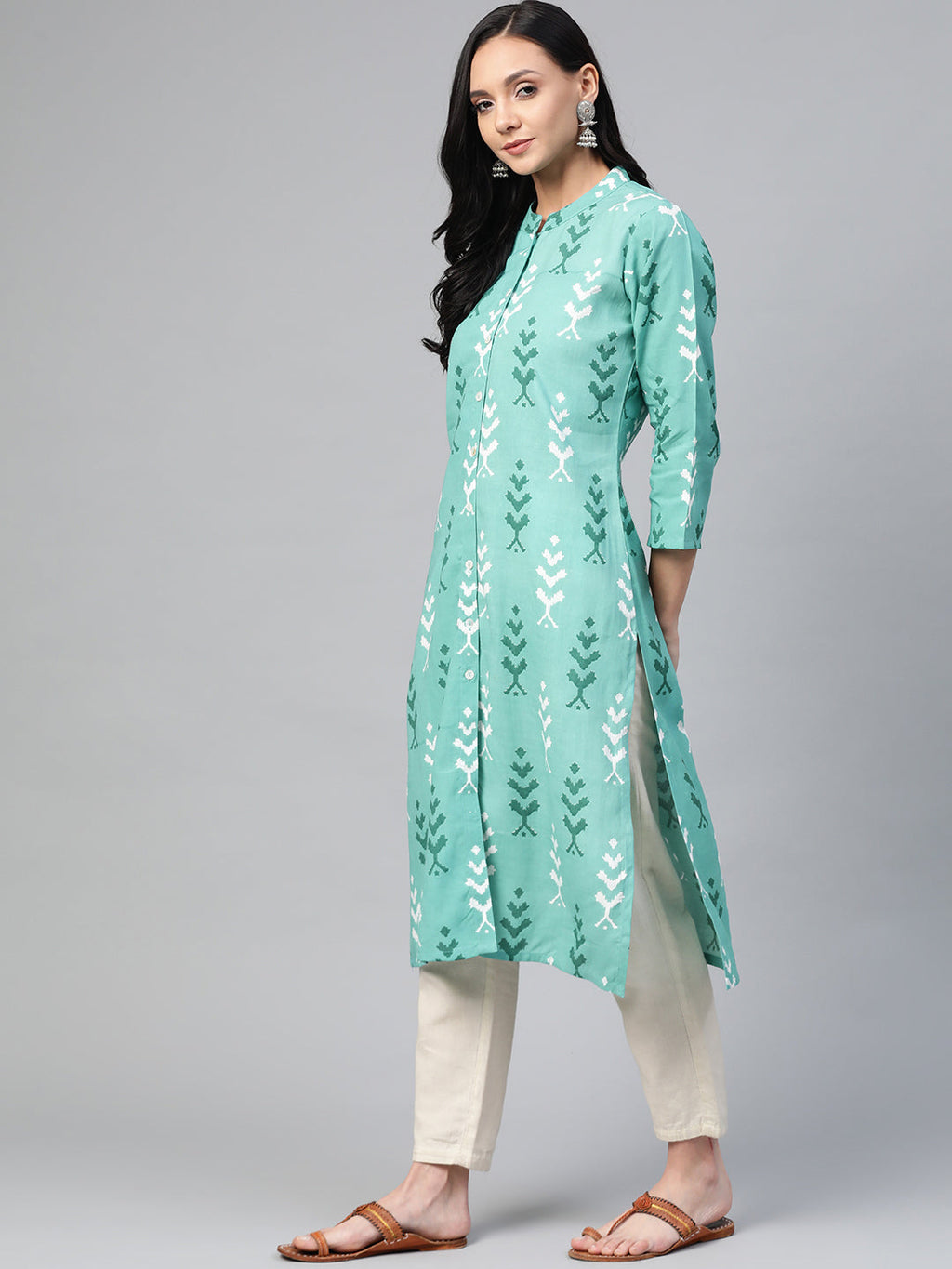 Jompers Women Green & White Ikkat Print Straight Kurta | Grocsy