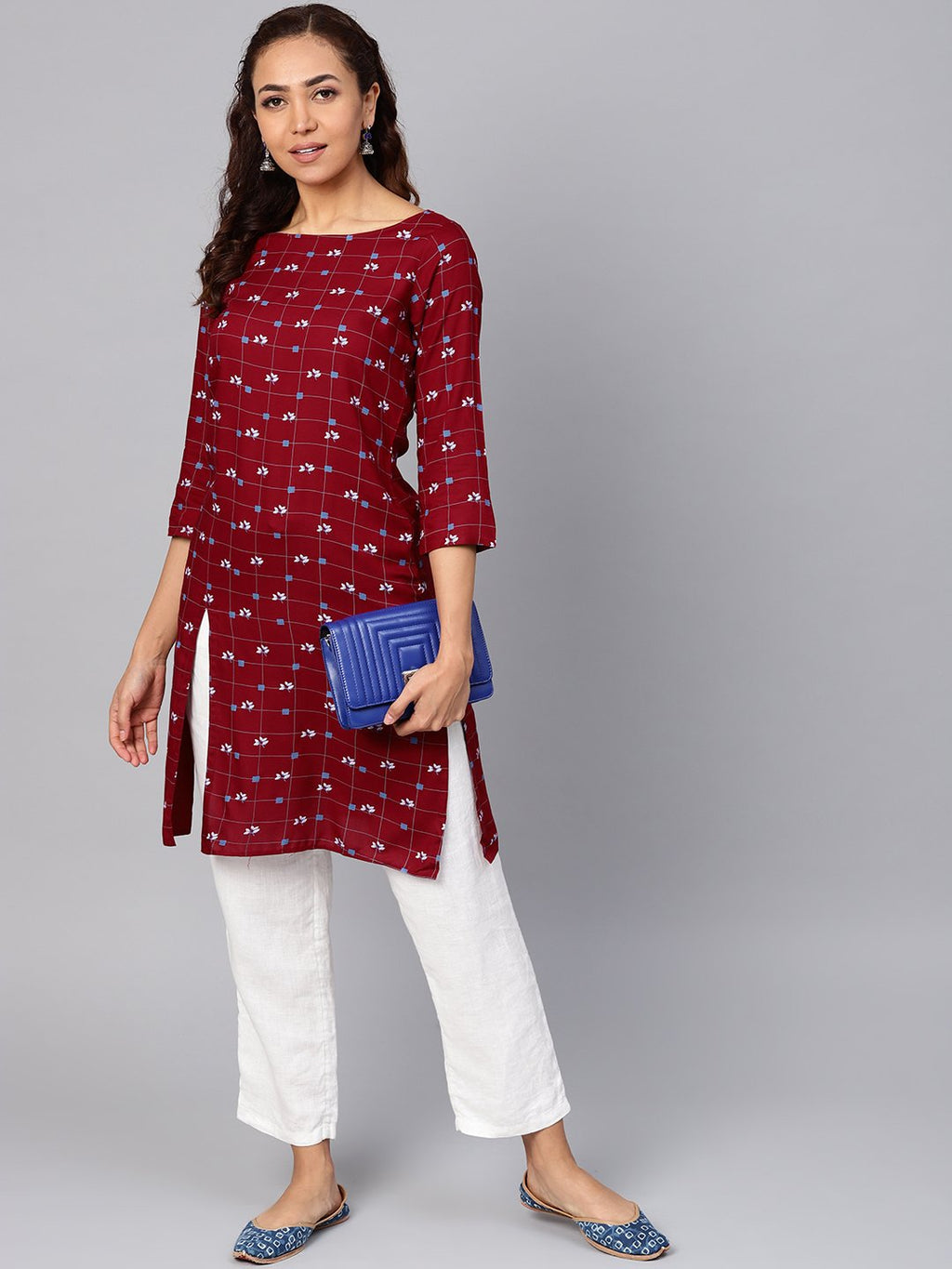 Jompers Women Maroon & Off-White Checked Straight Kurta | Grocsy
