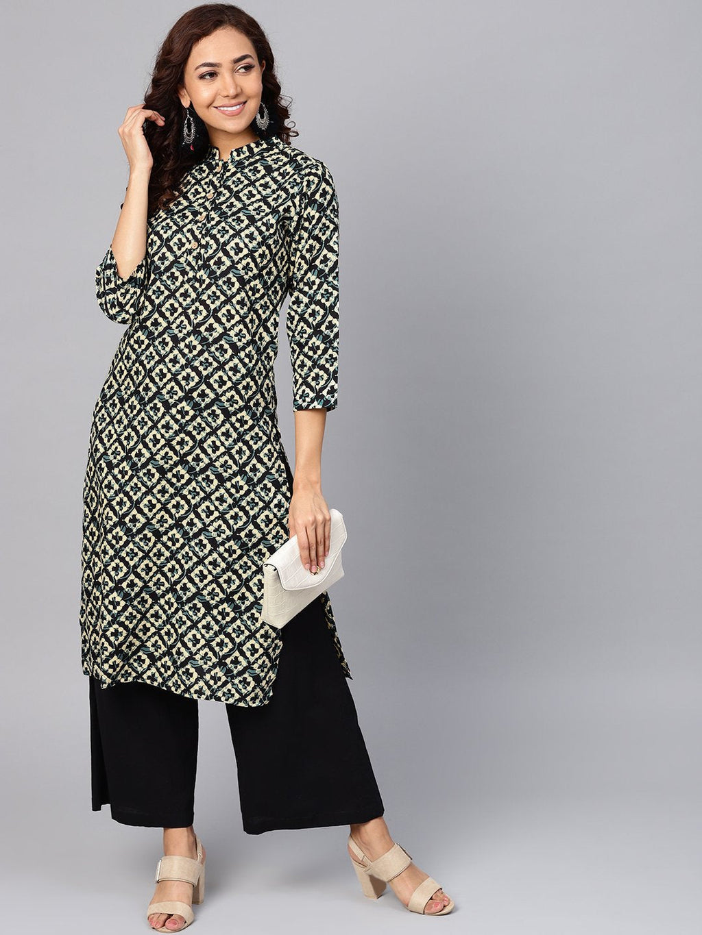 Jompers Women Cream-Coloured & Black Printed Straight Kurta | Grocsy